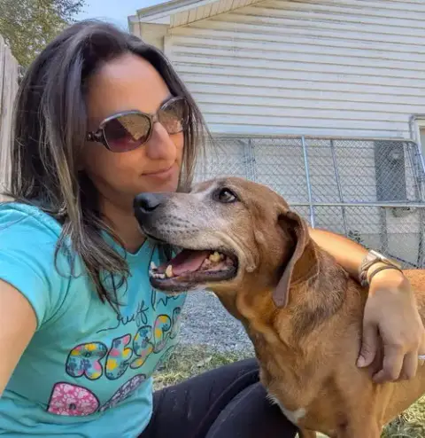 Dexter photo 4