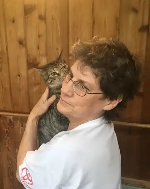 Kimberly Bonded With Nellie