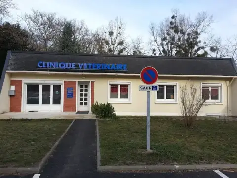 Clinique du Château Dr Atemezem Bertrand