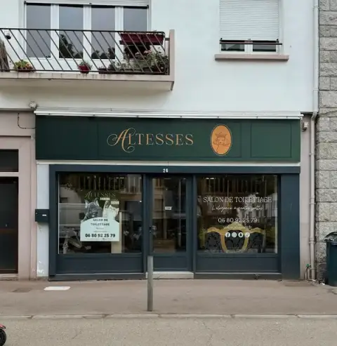 Altesses | Salon de toilettage | Pet Store Café
