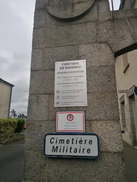 Cimetière de Mayenne 53100