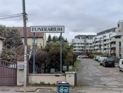 Maison Funéraire de Villepinte