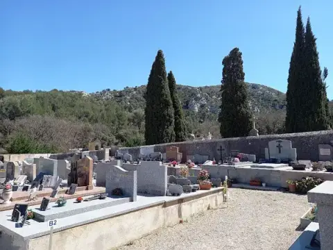 Cimetière de Meyrargues
