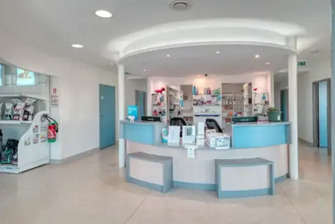 Javelin Jouanigot Veterinary Office
