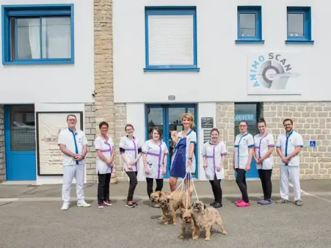 Anovet. Clinique vétérinaire pour animaux de compagnie.