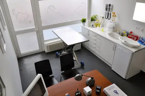 Clinique Vétérinaire Place des Fêtes - URGENCES Vétérinaires Paris 24/24 et 7/7
