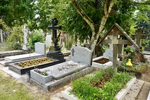 Cimetière russe de Sainte-Geneviève-des-Bois 91700