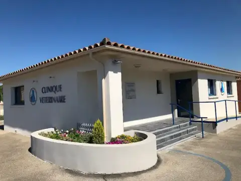 Veterinary clinic of manduel curbs