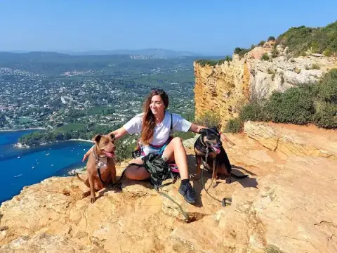 ORA - Éducatrice Comportementaliste Canine.