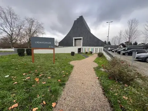 Crematorium De La Fontaine Saint Martin